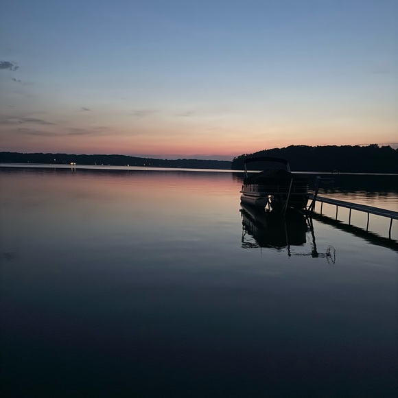 Meet your Posher, Cheryl - Picture 2 of 2